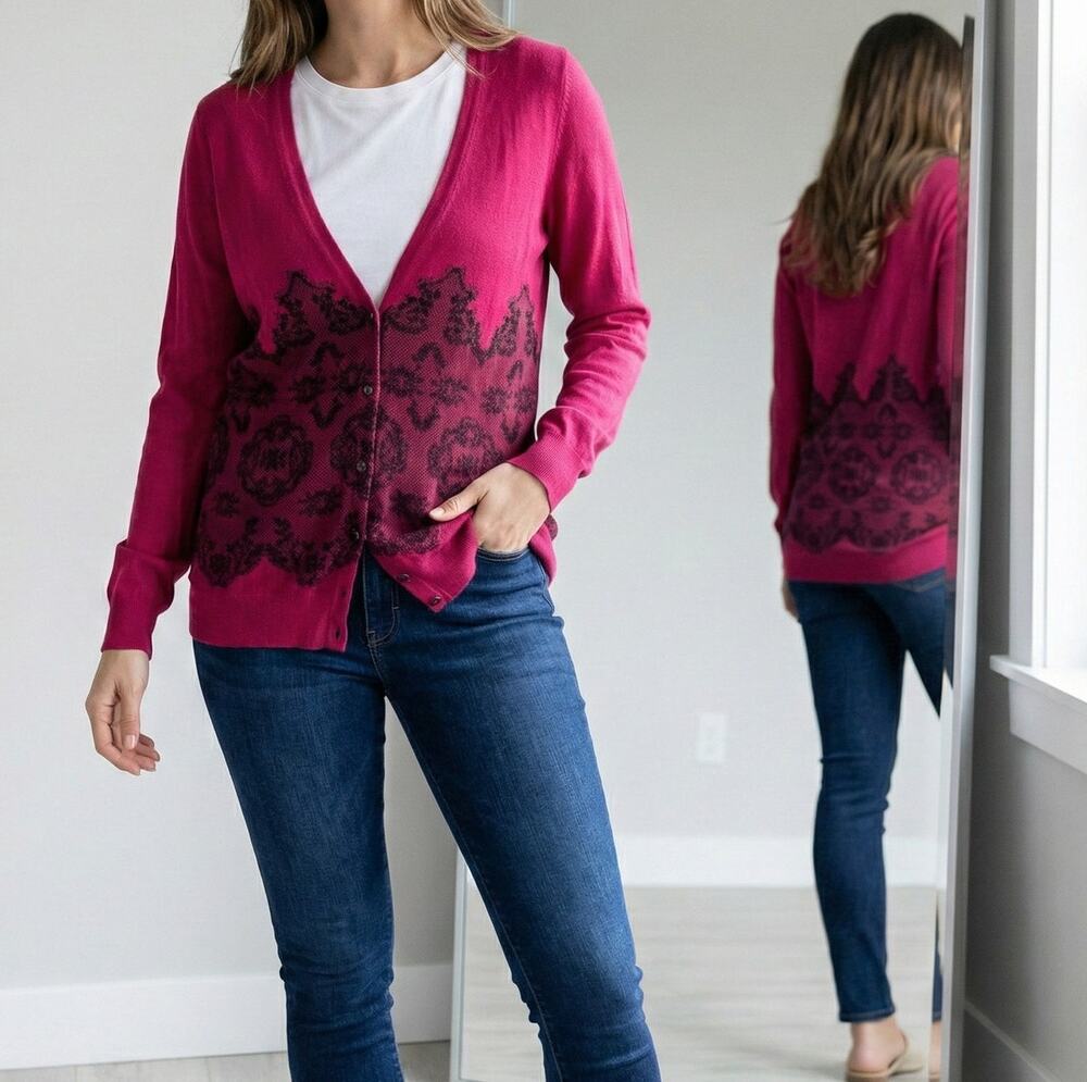 ELLE Medium Cardigan Sweater V Neck Button Front Fushia Berry Pink Black Lace